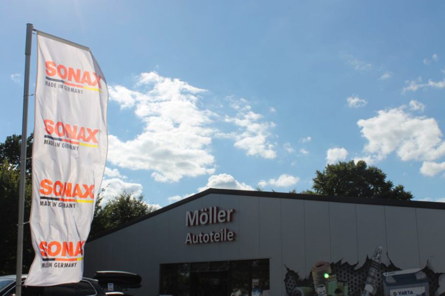 Erhältlich bei Möller Autoteile.